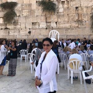 Meet your Posher, Victoria